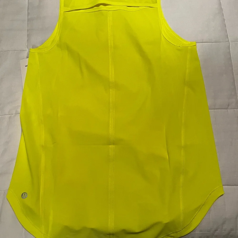 Brand new with tags Lululemon - Picture 3 of 3